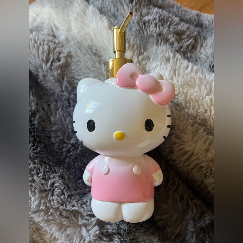 Hello Kitty Lotion Pump Dispenser